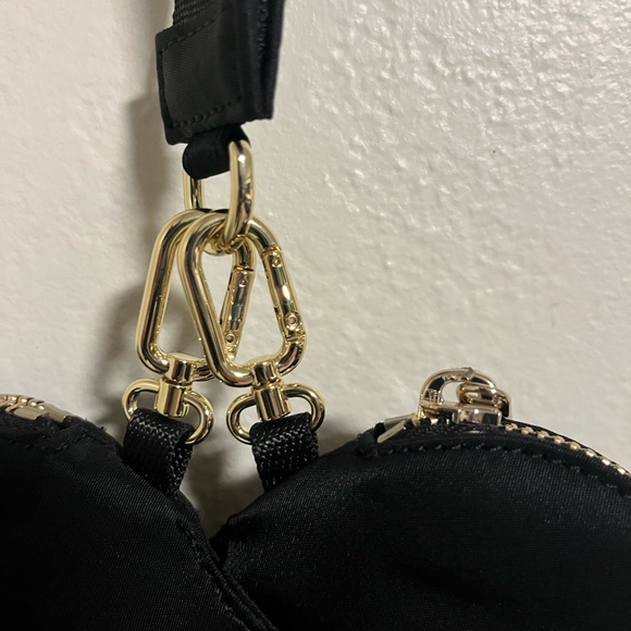 NWOT lululemon athletica Black Heart Wristlet
